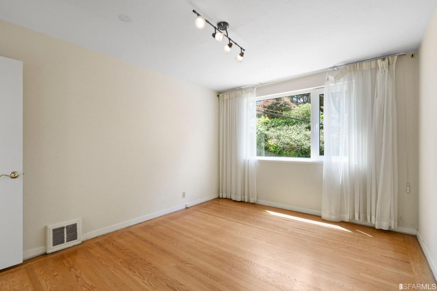 1243 Douglass Street