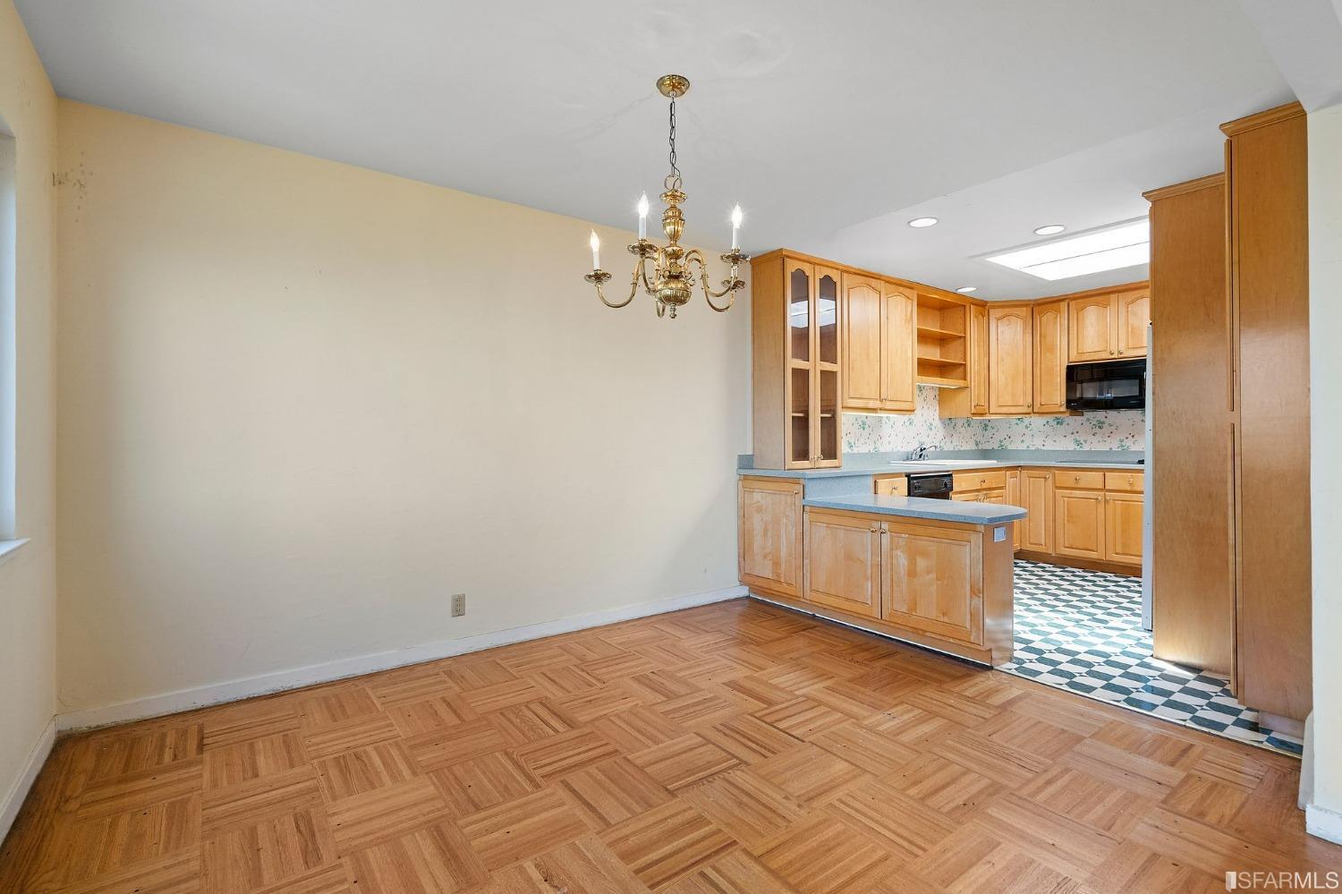 1243 Douglass Street