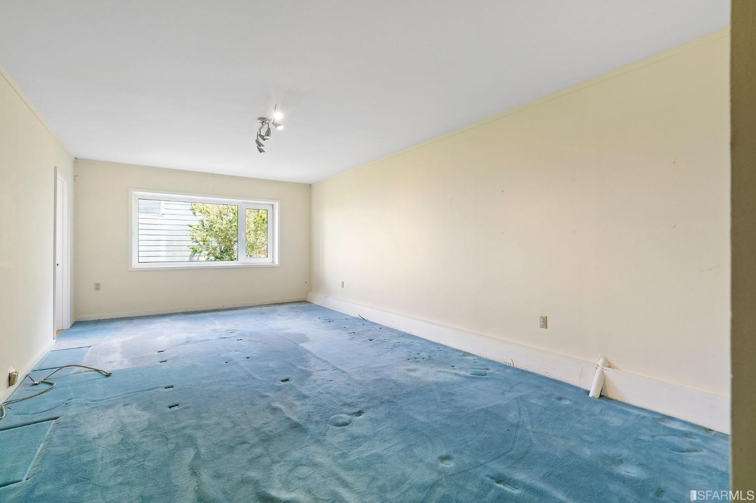 1243 Douglass Street