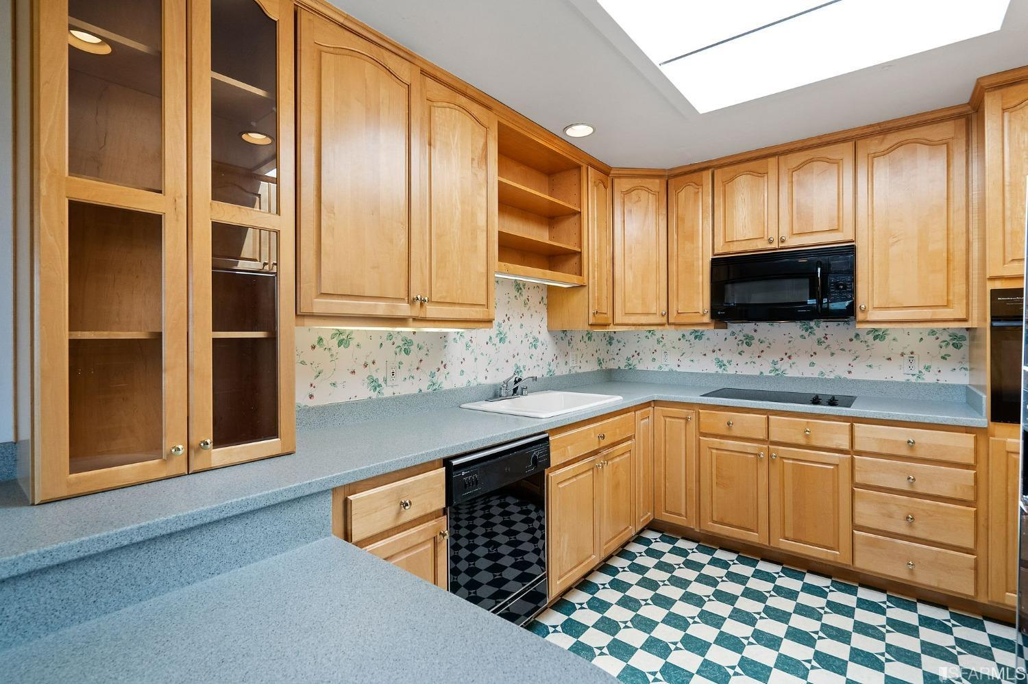 1243 Douglass Street