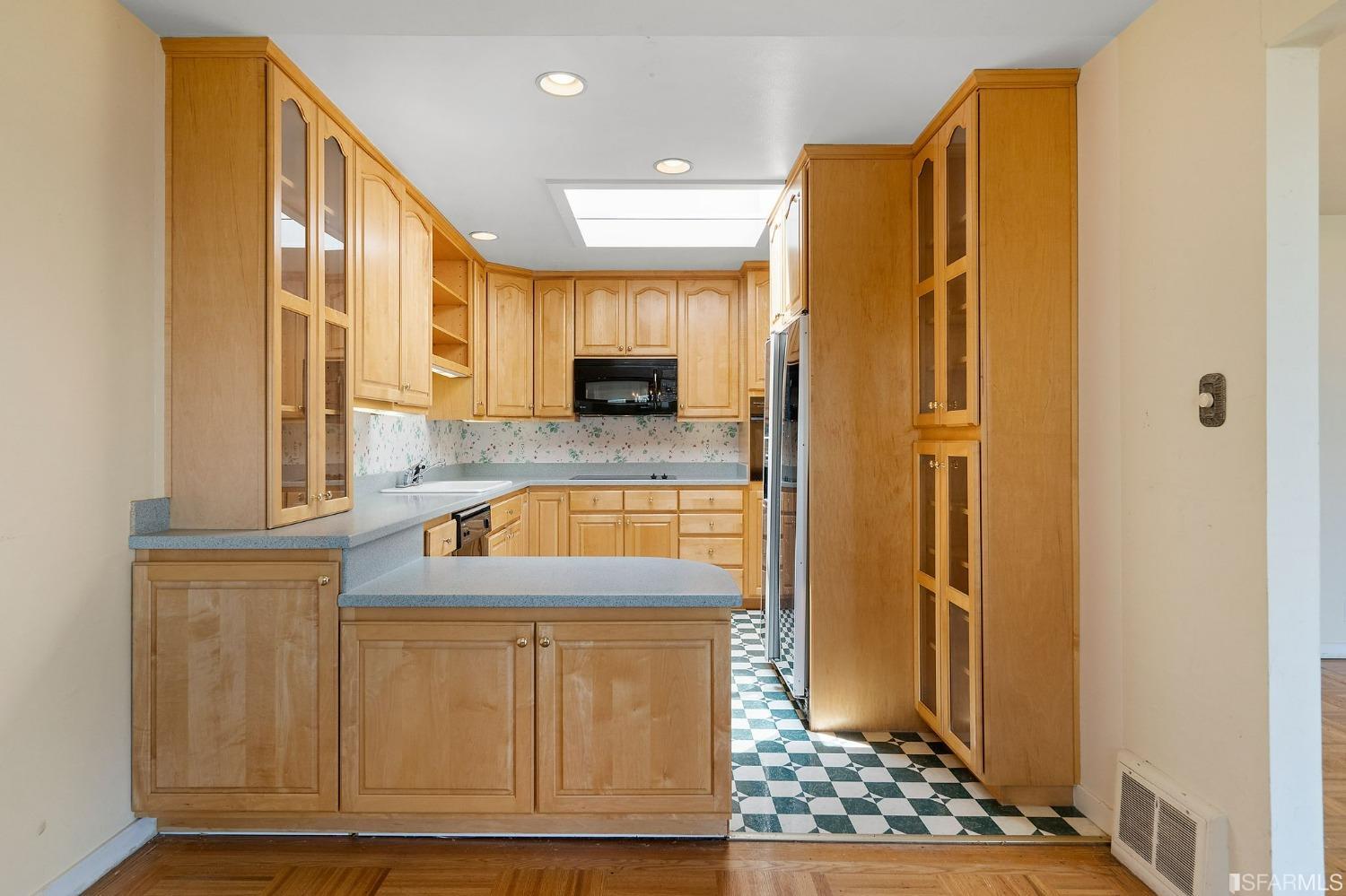 1243 Douglass Street