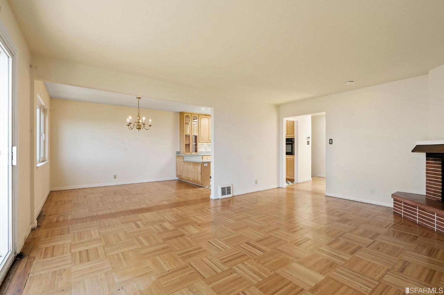 1243 Douglass Street