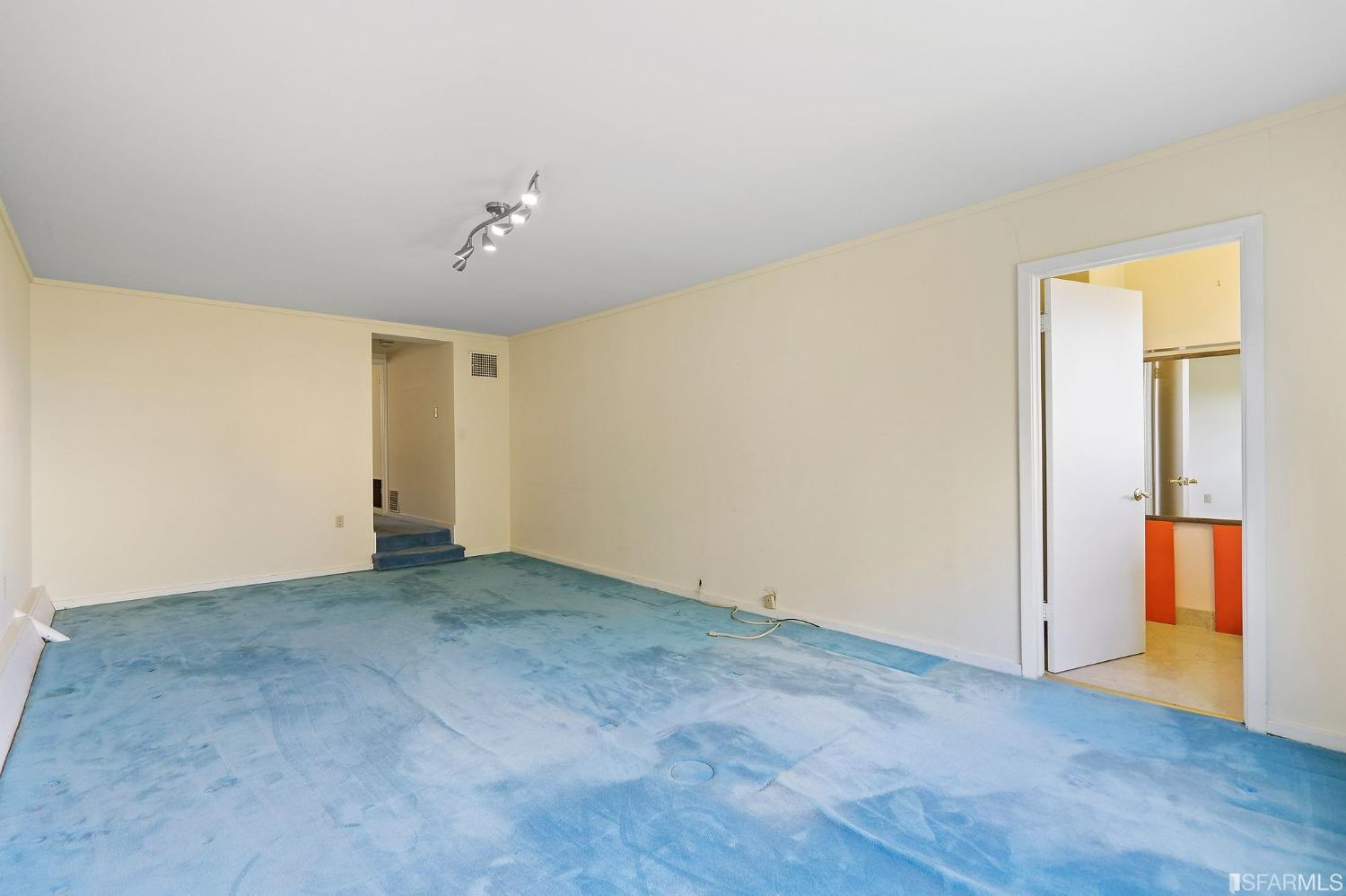 1243 Douglass Street