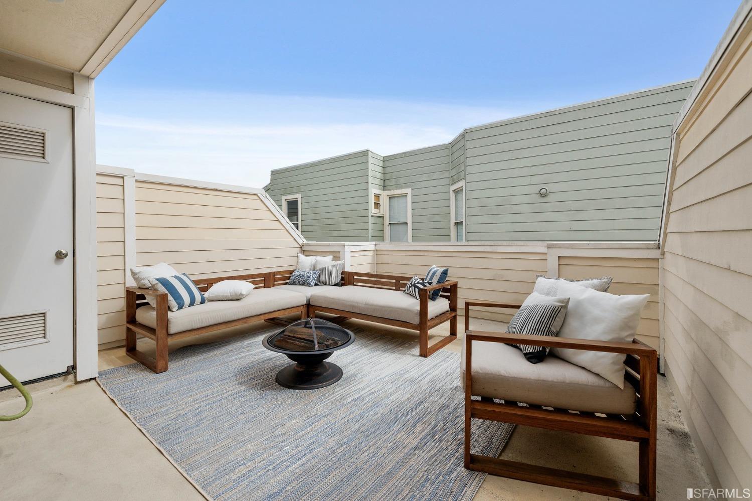 2405 Folsom Street Unit: 5