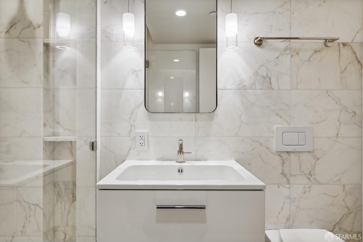 3310 Mission Street Unit: 2