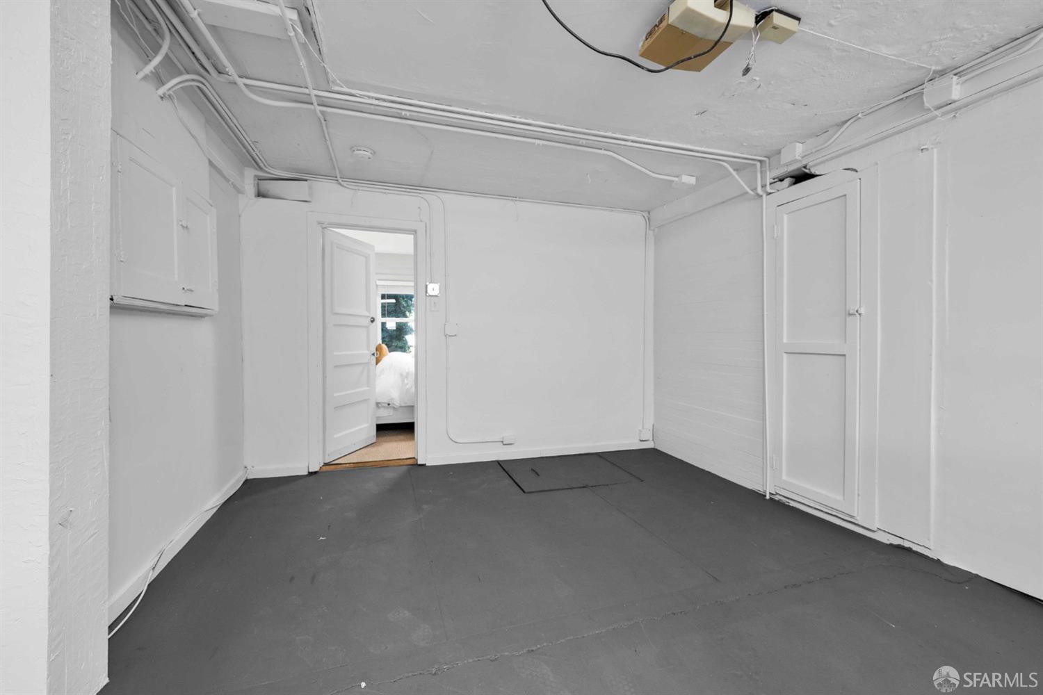 3283 Folsom Street
