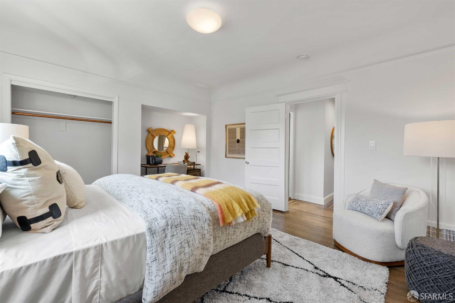 3283 Folsom Street
