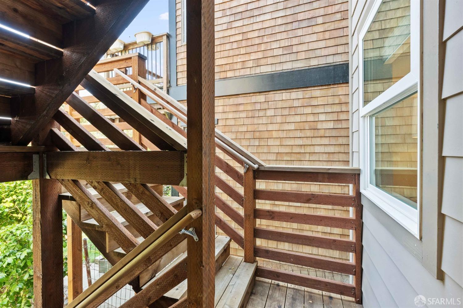 3283 Folsom Street