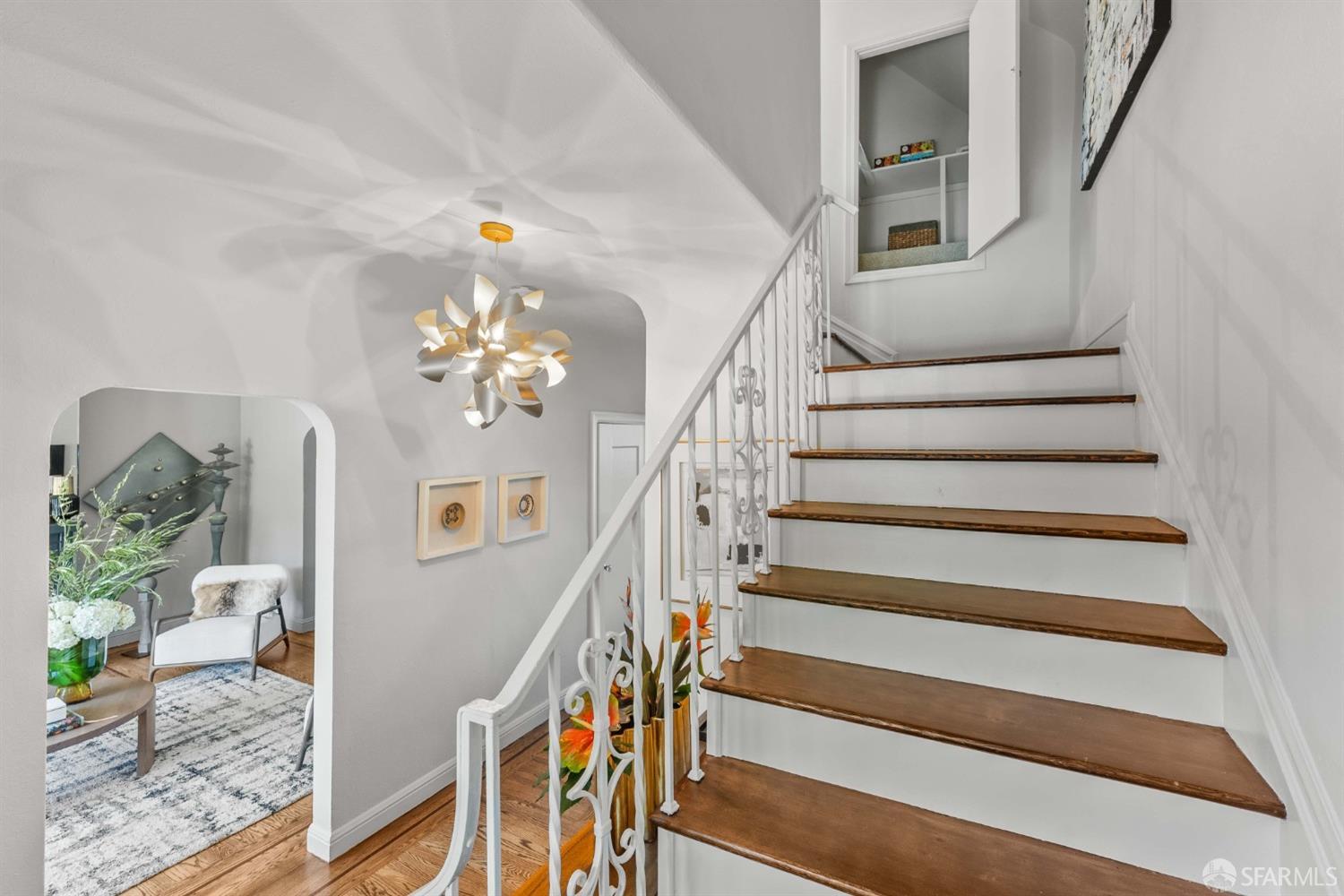 3283 Folsom Street