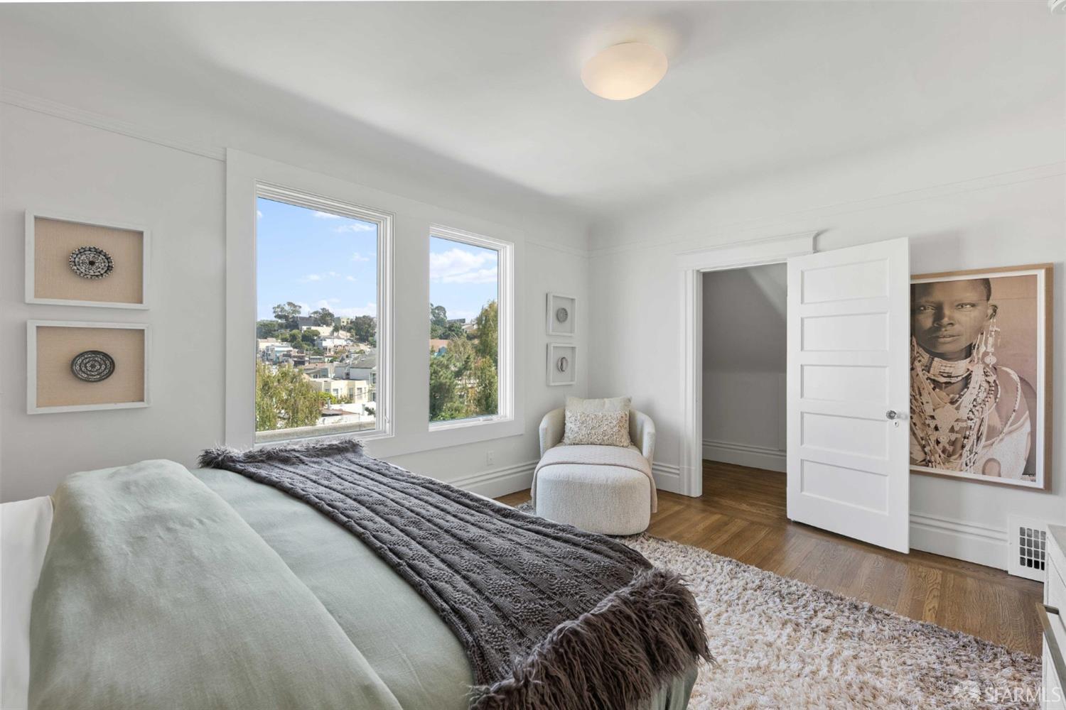 3283 Folsom Street