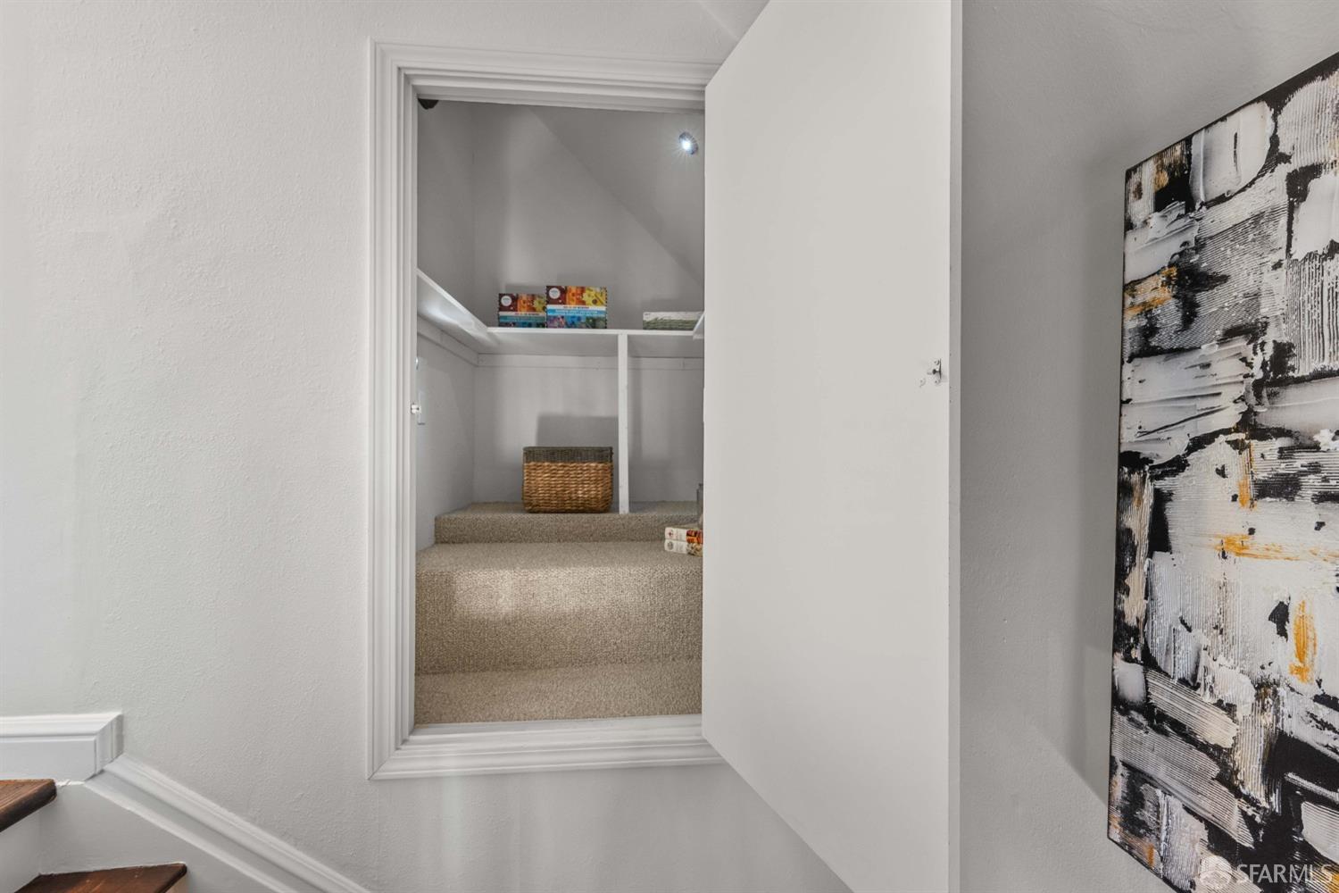 3283 Folsom Street