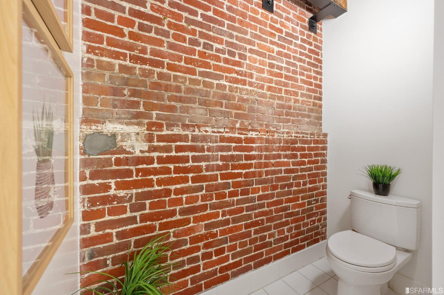 650 Delancey Street Unit: 104