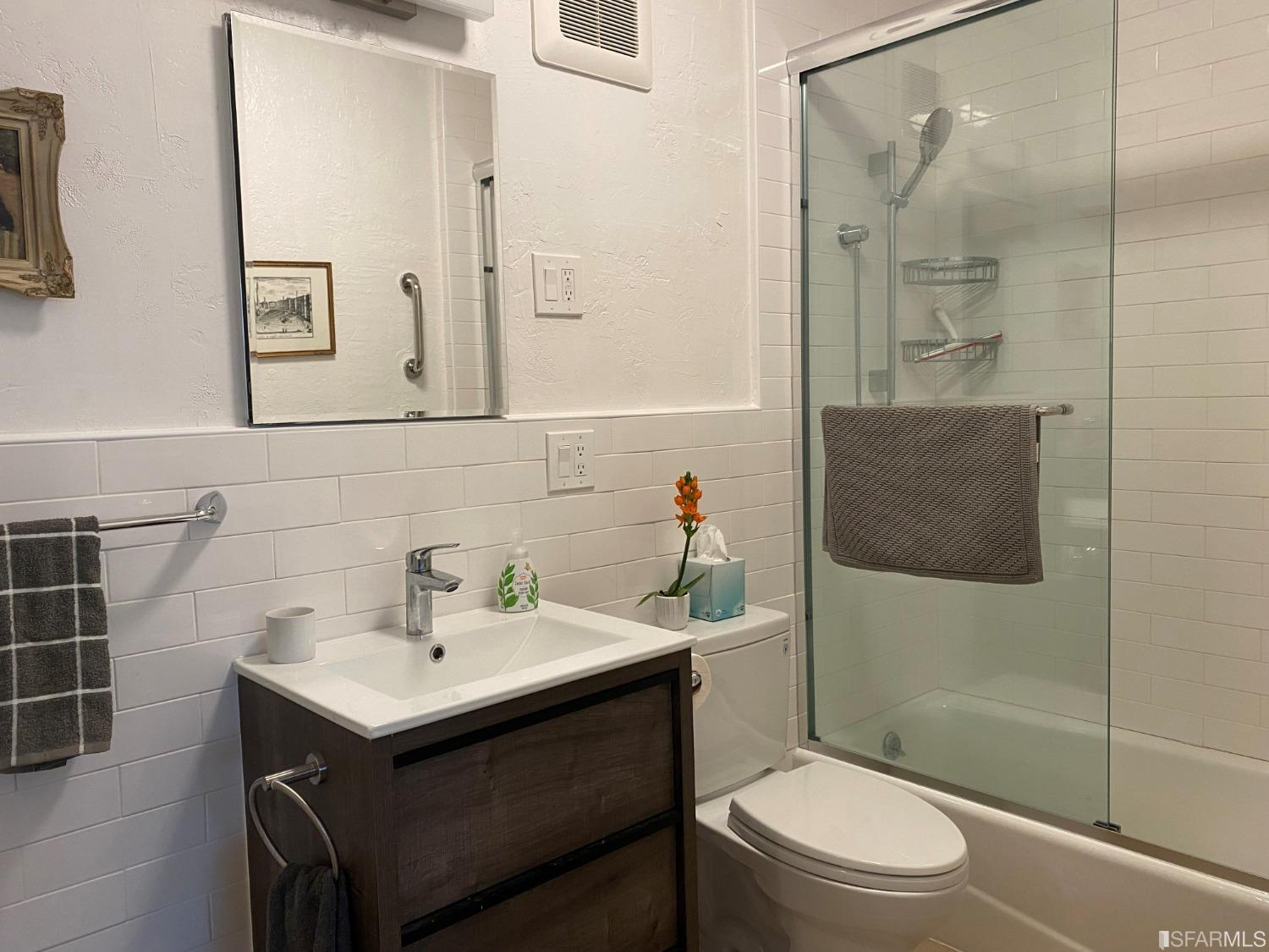 5518 California Street Unit: A