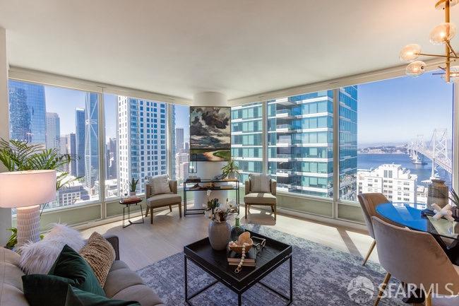 425 1st Street Unit: 2607