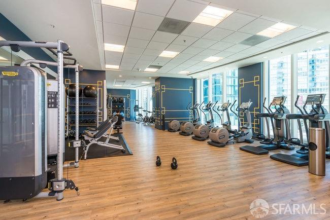 425 1st Street Unit: 2607