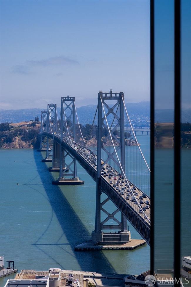 425 1st Street Unit: 2607