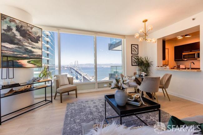 425 1st Street Unit: 2607