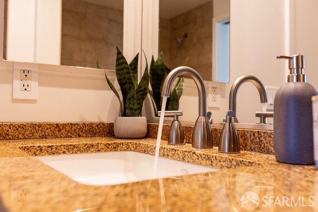 425 1st Street Unit: 2607