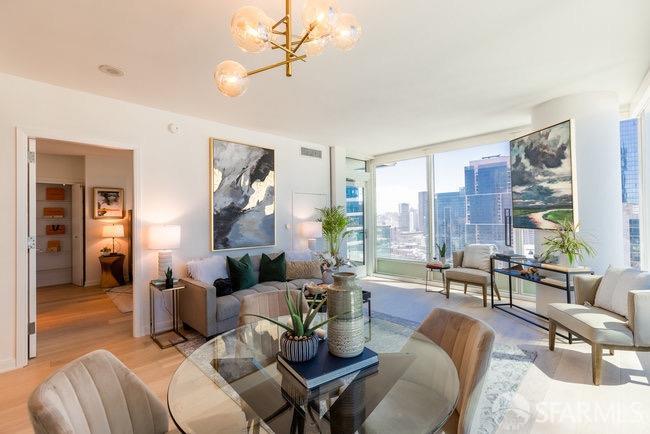 425 1st Street Unit: 2607