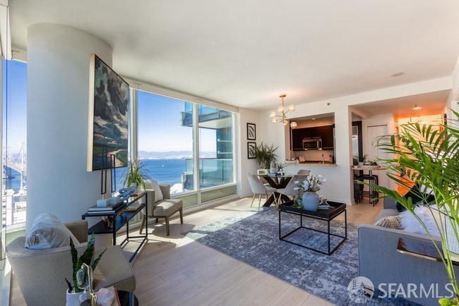 425 1st Street Unit: 2607