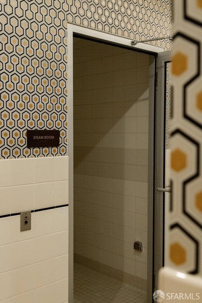 425 1st Street Unit: 2607