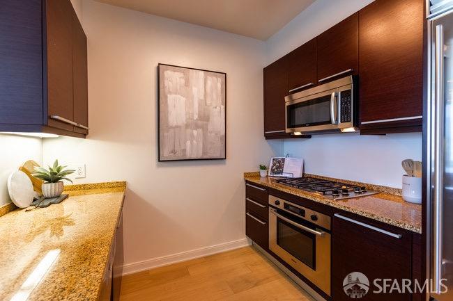 425 1st Street Unit: 2607