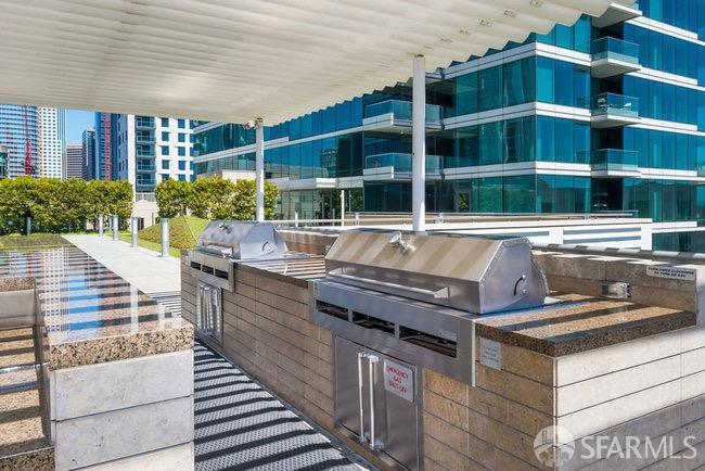 425 1st Street Unit: 2607