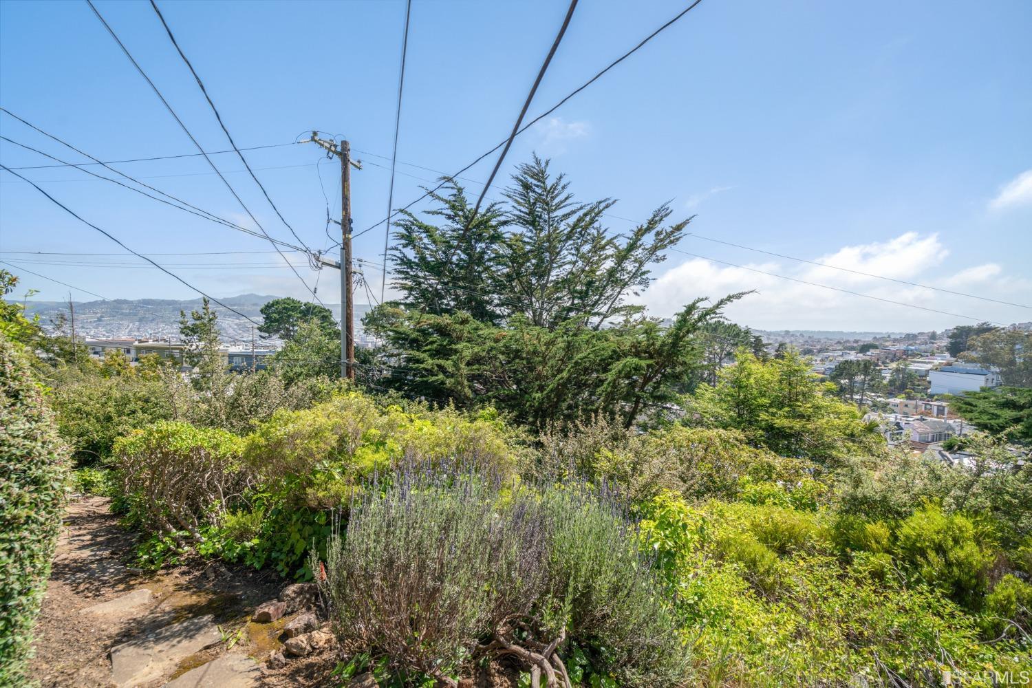 35 Los Palmos Drive
