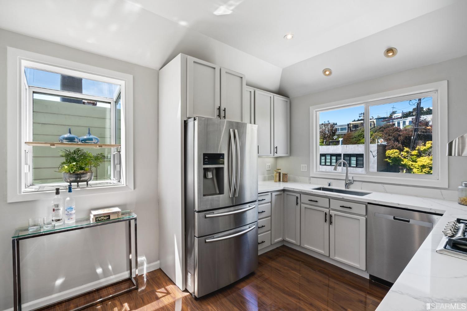 35 Los Palmos Drive