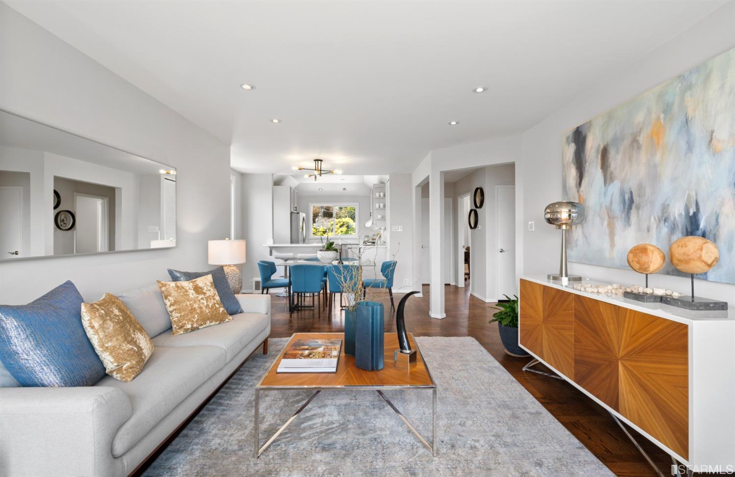 35 Los Palmos Drive