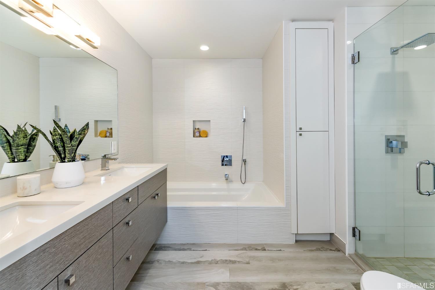 3032 Clement Street Unit: 302