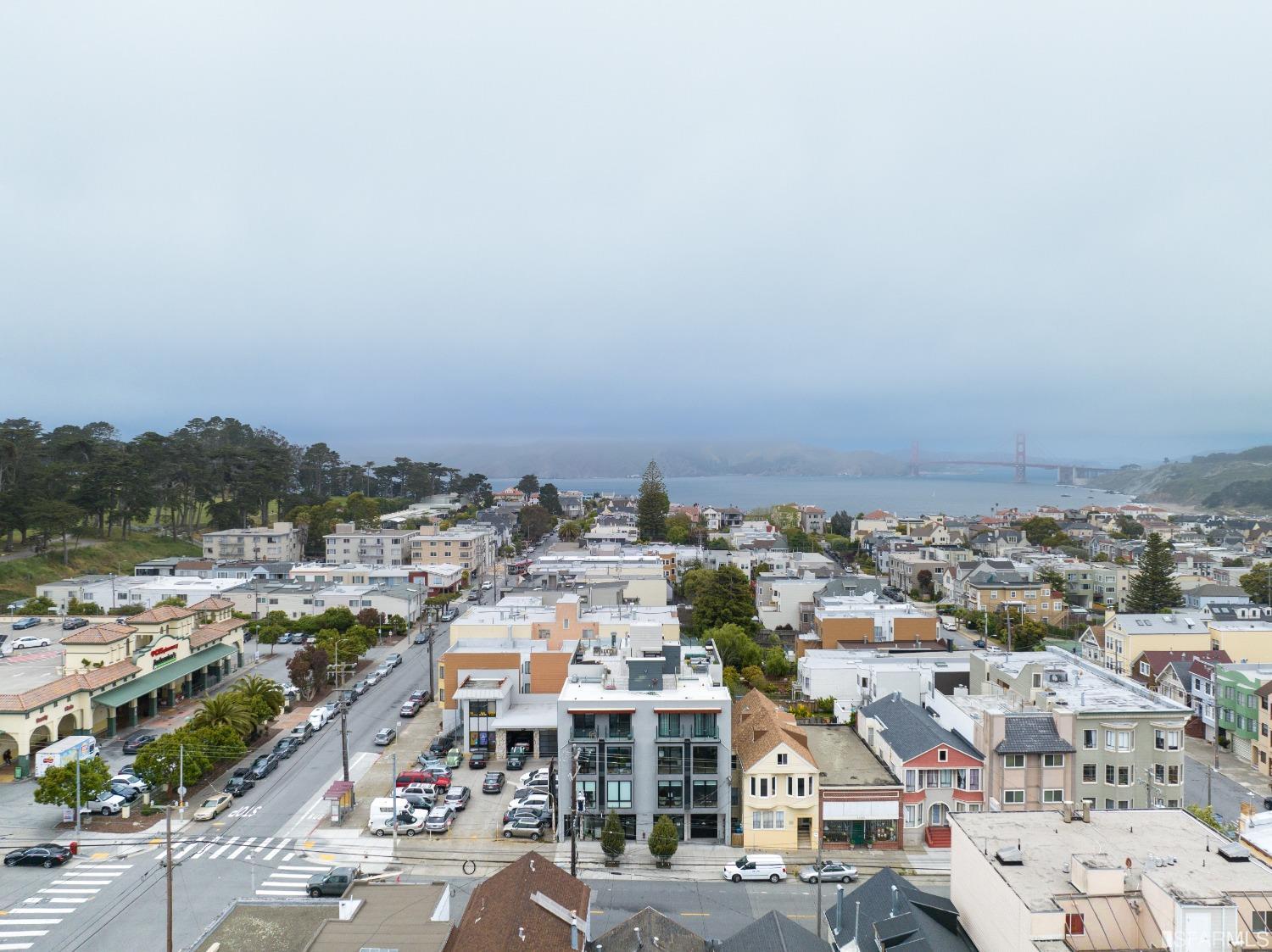 3032 Clement Street Unit: 302