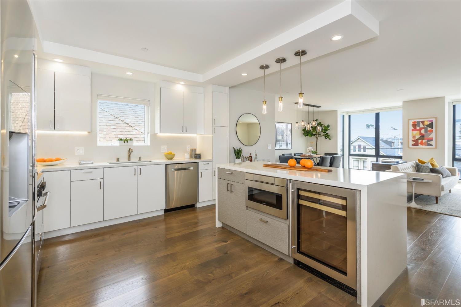 3032 Clement Street Unit: 302