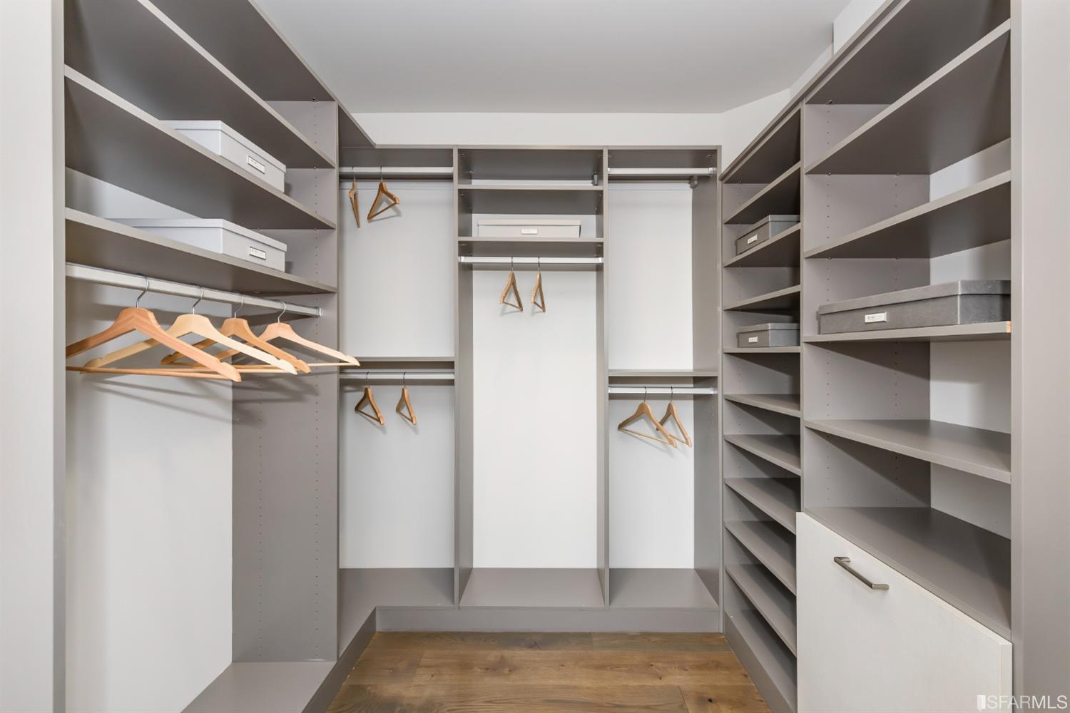 3032 Clement Street Unit: 302