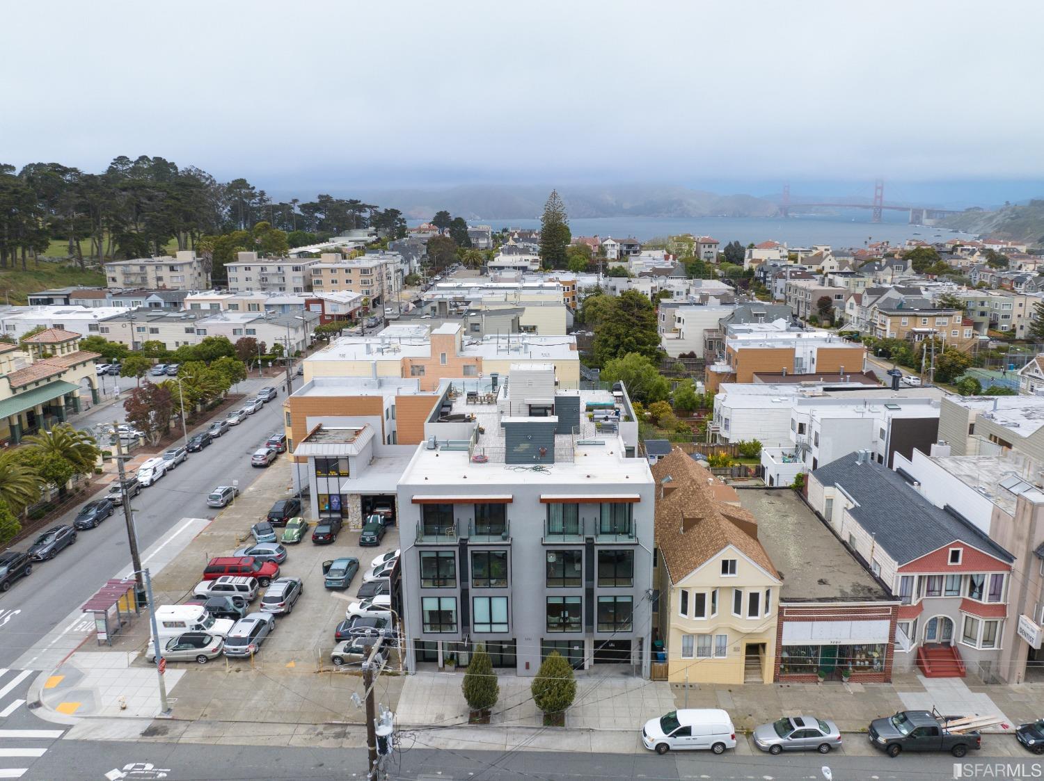 3032 Clement Street Unit: 302