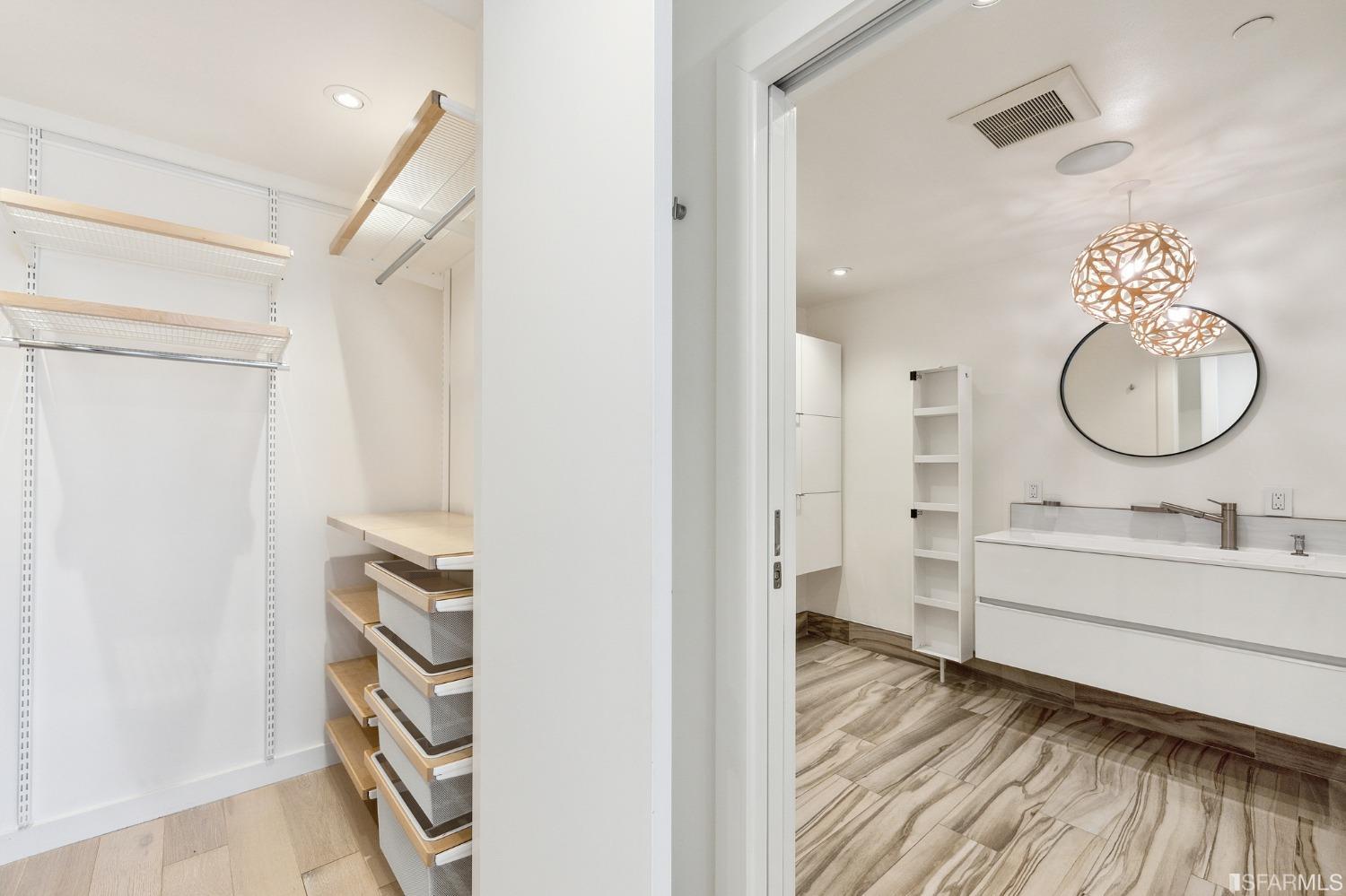 301 Mission Street Unit: 23E