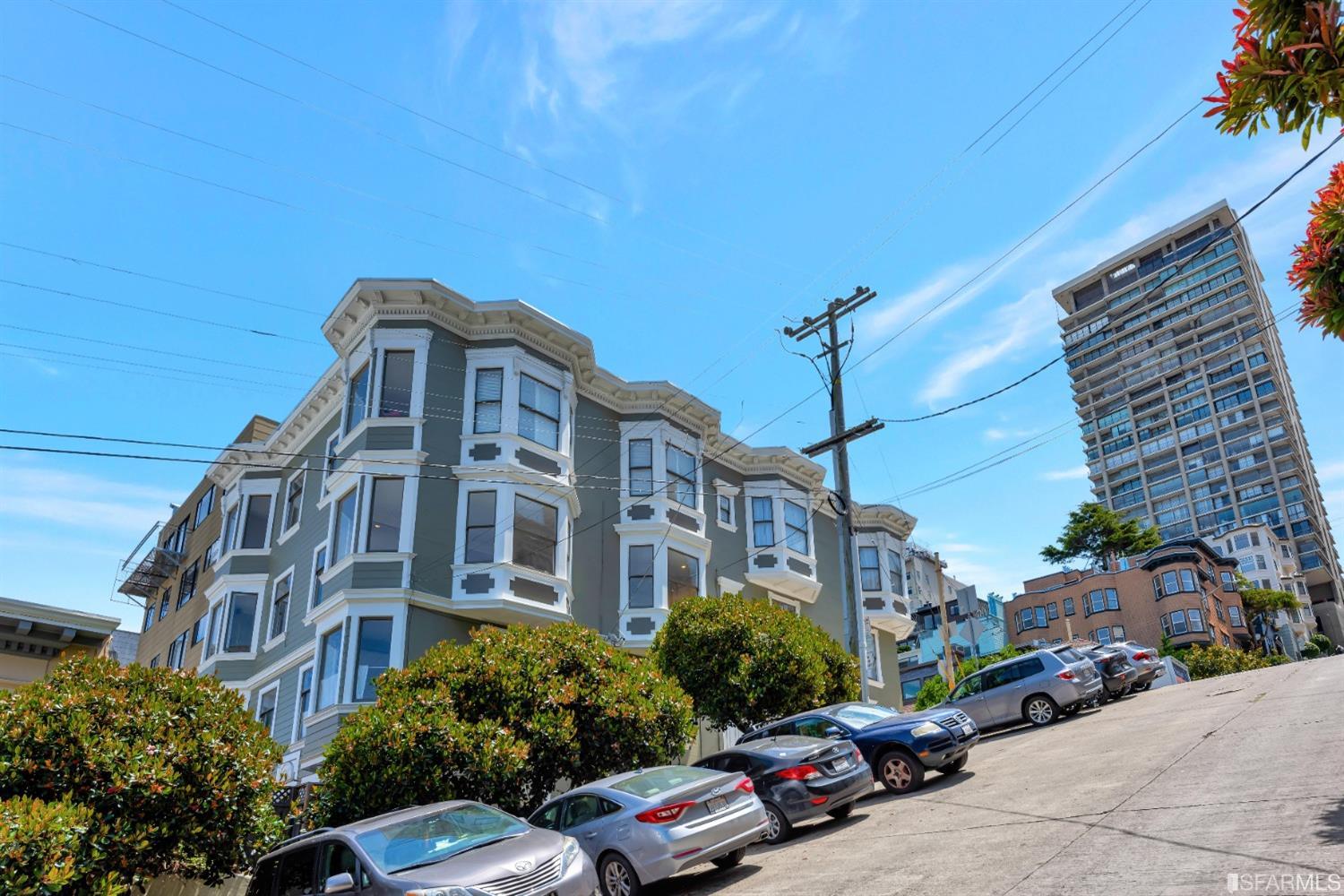 998 Union Street