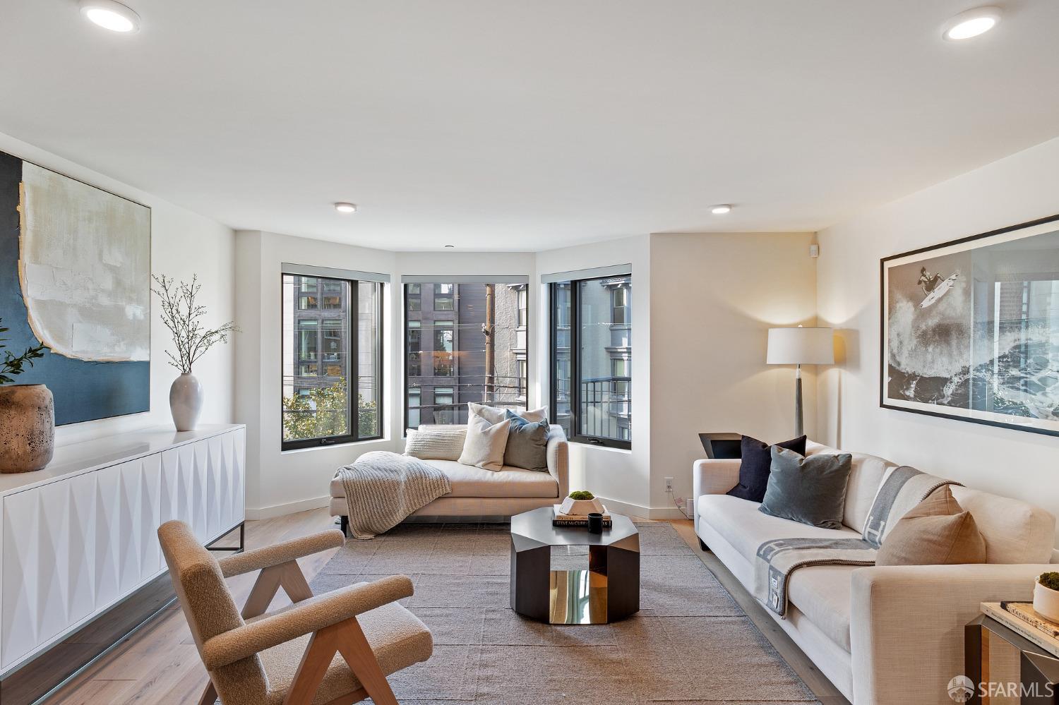 1624 Larkin Street Unit: 5