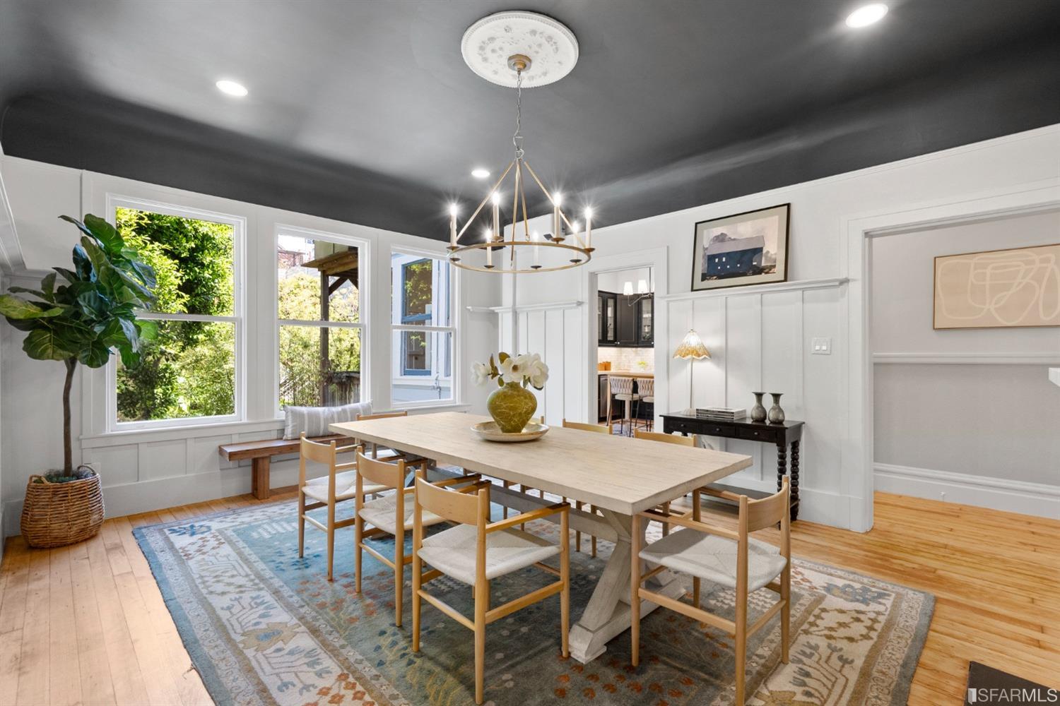 282 Waller Street