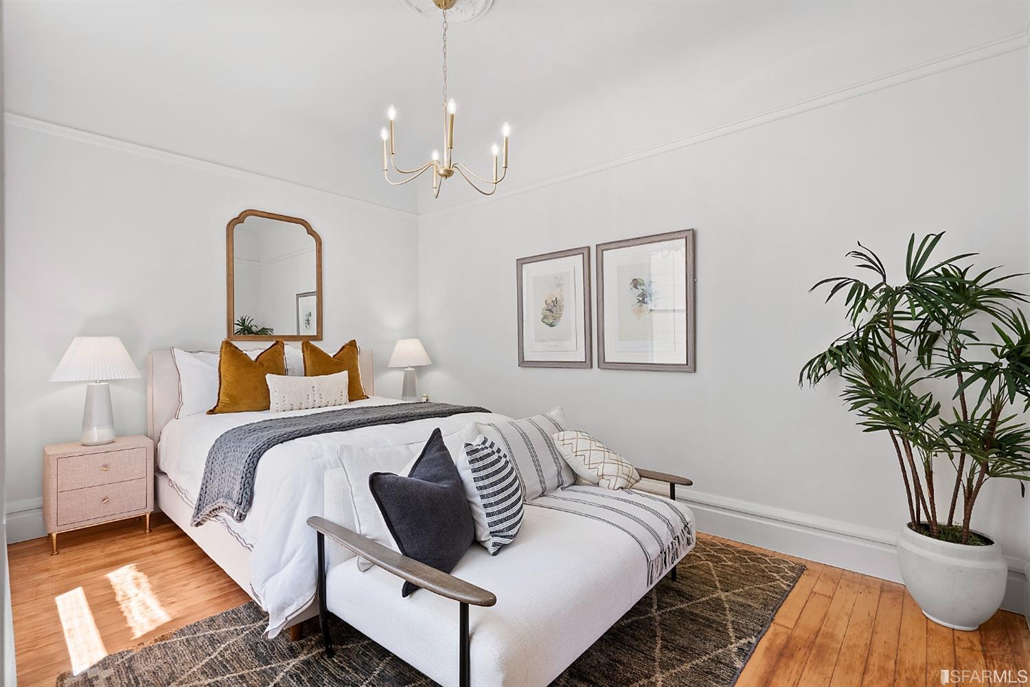 282 Waller Street