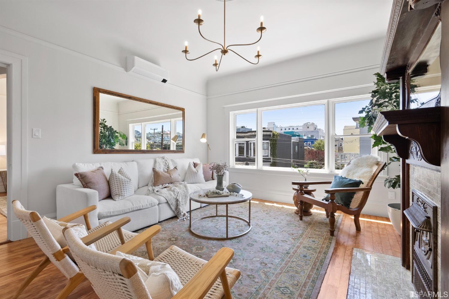 282 Waller Street