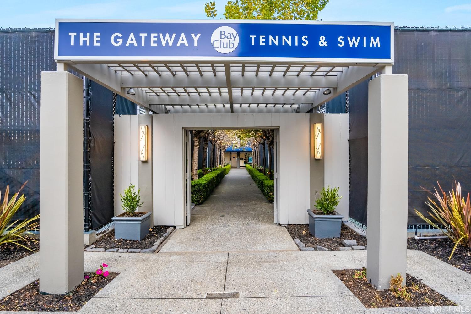 733 Front Street Unit: 206