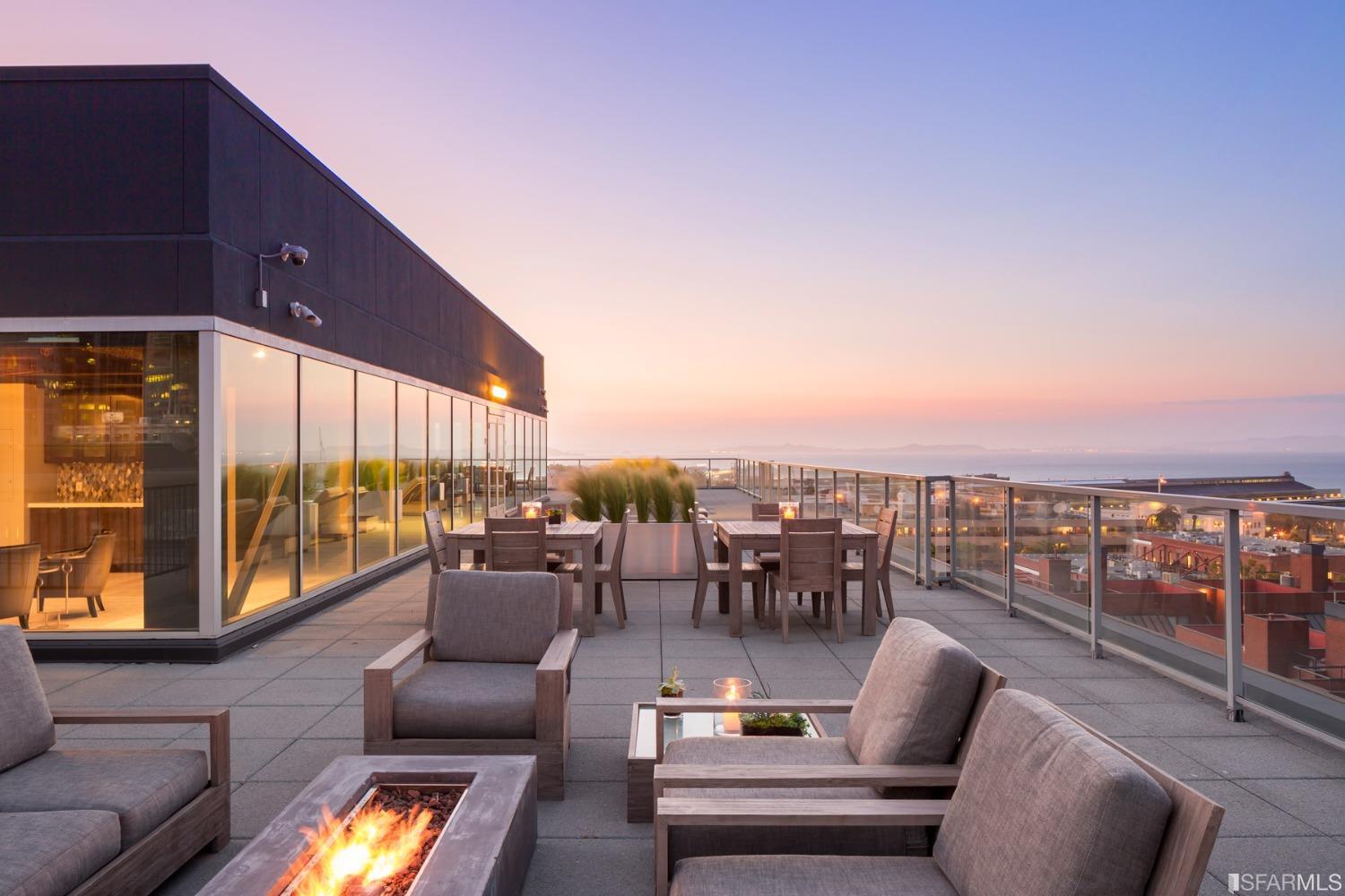 733 Front Street Unit: 206