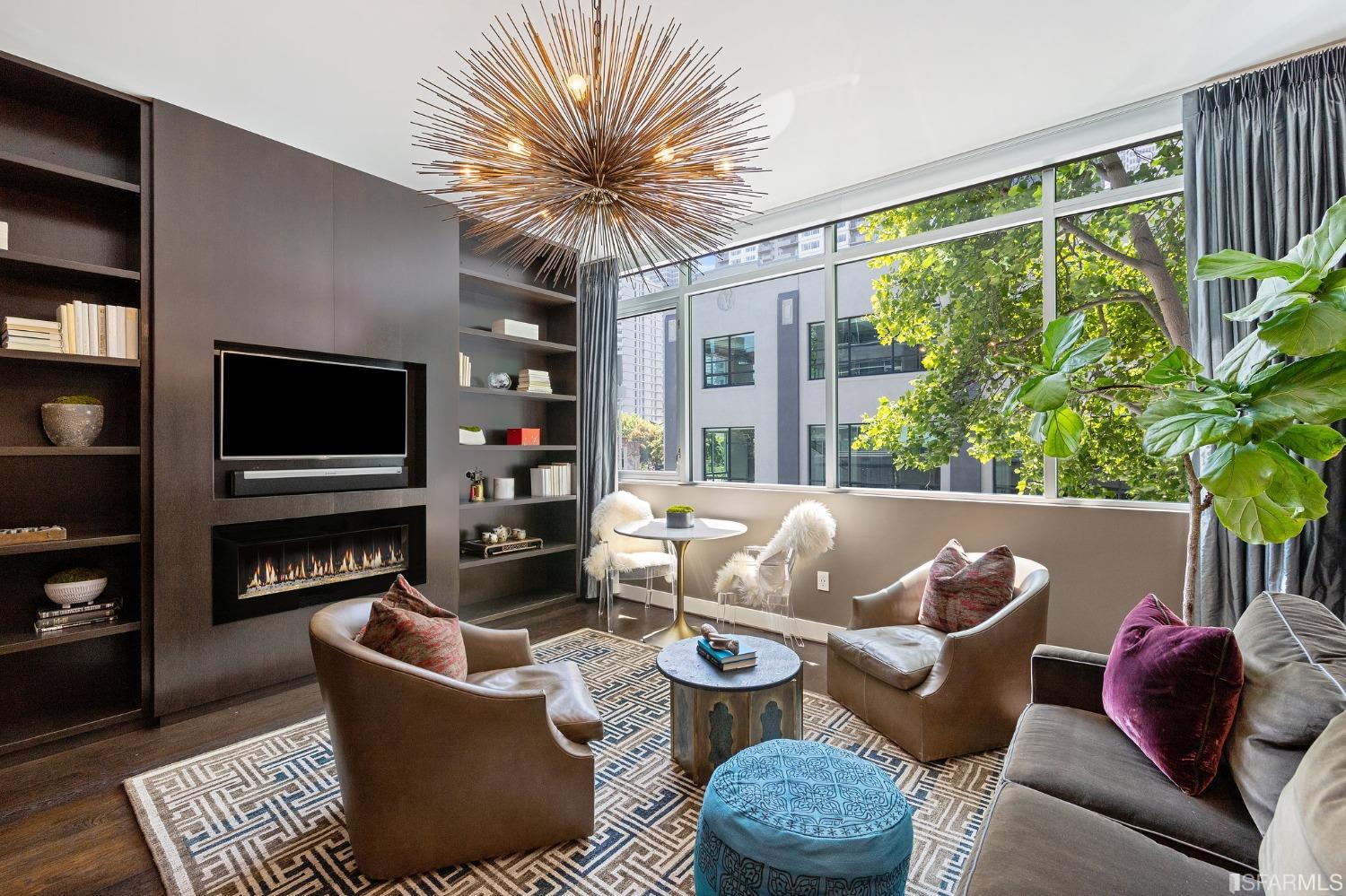 733 Front Street Unit: 206