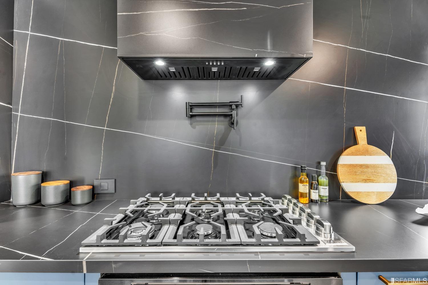 1 Twin Peaks Boulevard