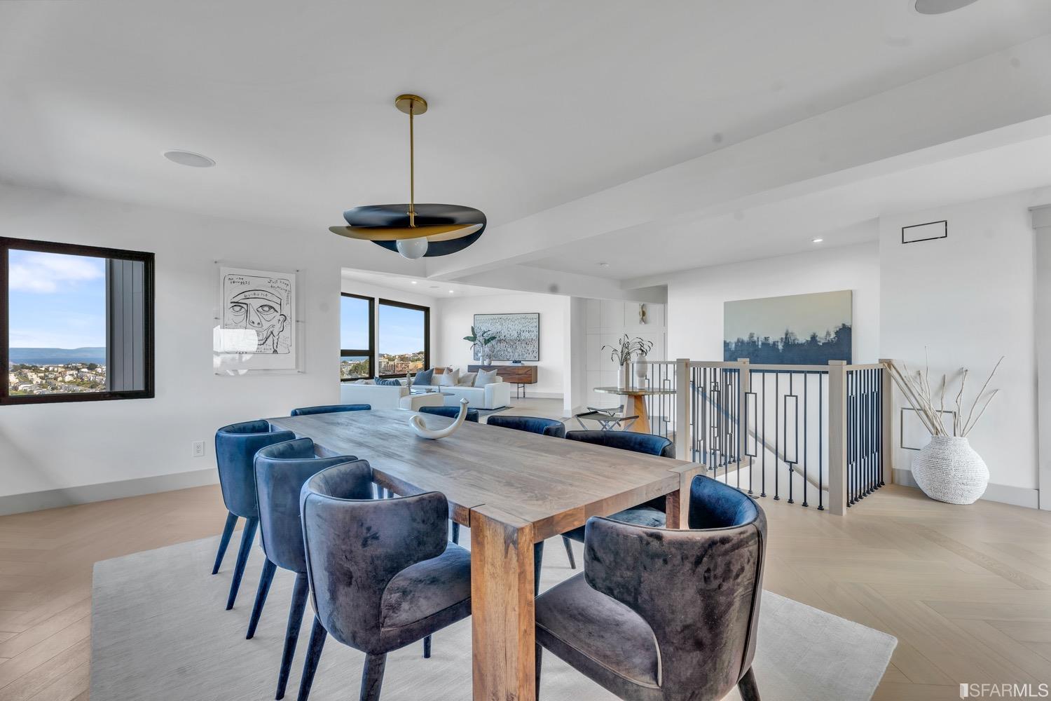 1 Twin Peaks Boulevard