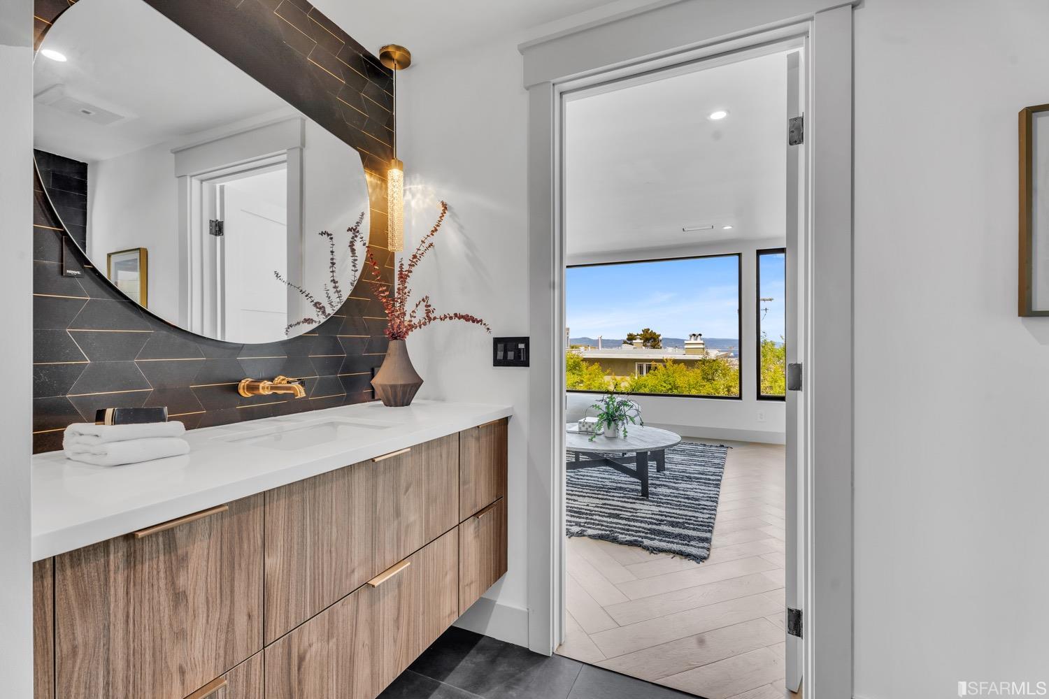 1 Twin Peaks Boulevard