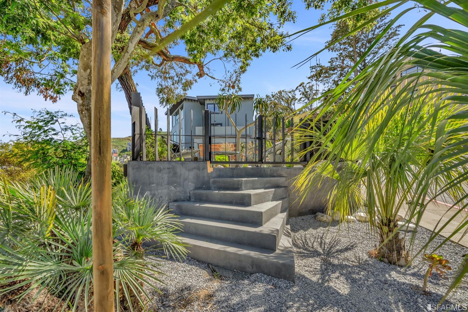 1 Twin Peaks Boulevard