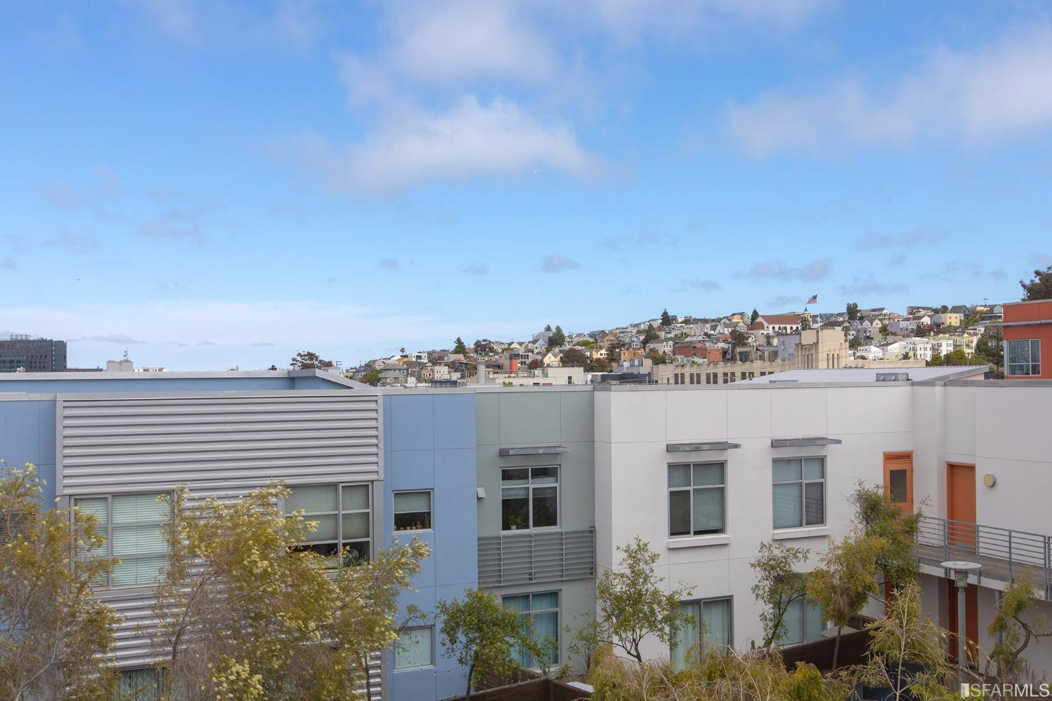 451 Kansas Street Unit: 563