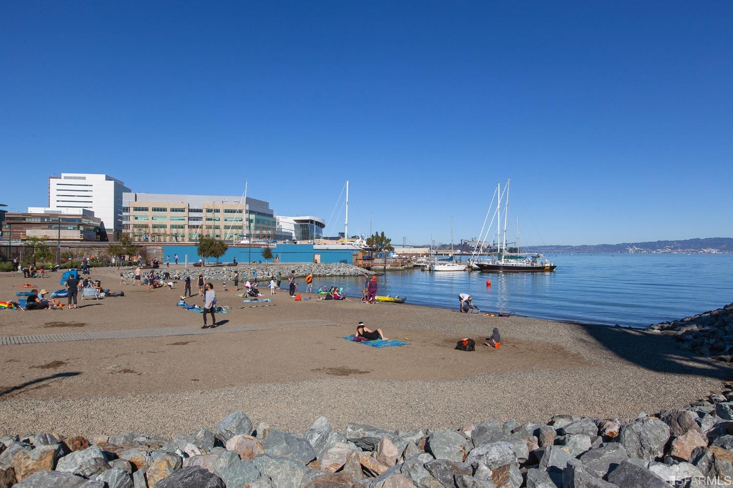 451 Kansas Street Unit: 563